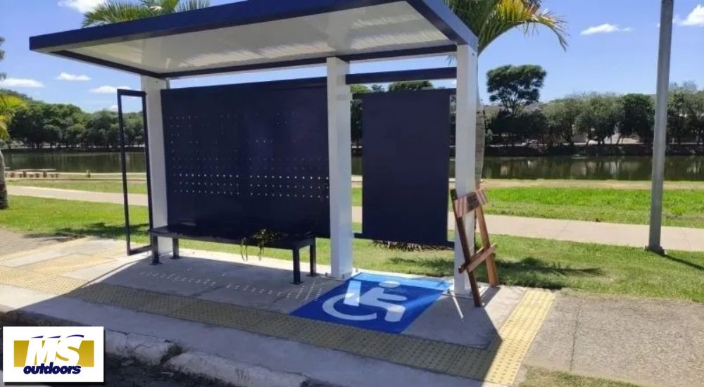 Anunciando nos Abrigos de Ônibus